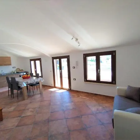 Zeus Casa *