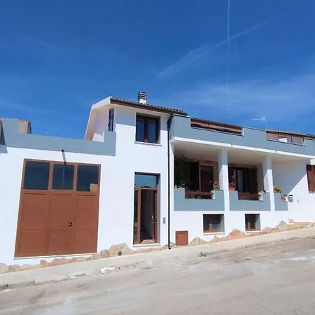 Zeus Casa Olmedo